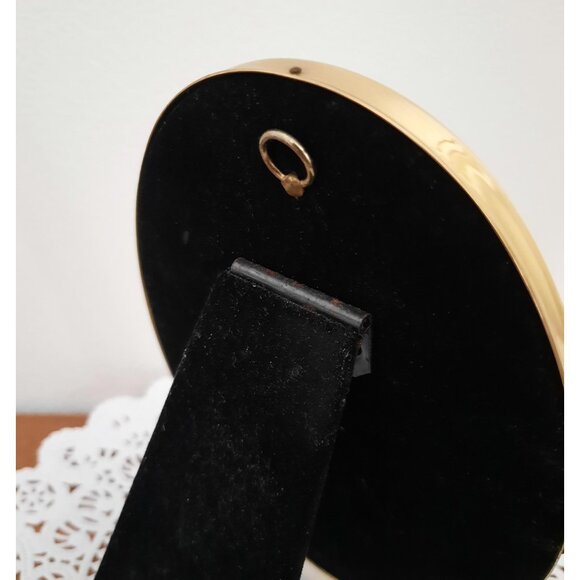 Vintage Brass Oval Frame Dried Flowers Yellow Brown Tabletop Wall Art - Picture 5 of 5